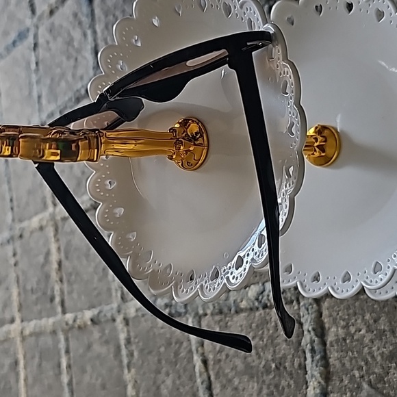 Women's Fashion Square Oversized Chic Sunglasses - Picture 5 of 7